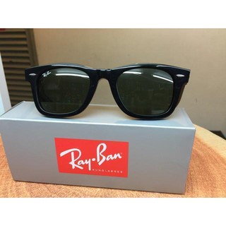 Ray ban Wayfarer xiên