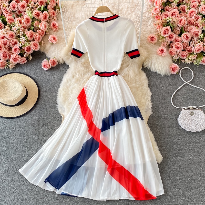 #1036  Đầm tay ngắn cổ tròn 2 màu đủ size mix phần váy dưới siêu đẹp