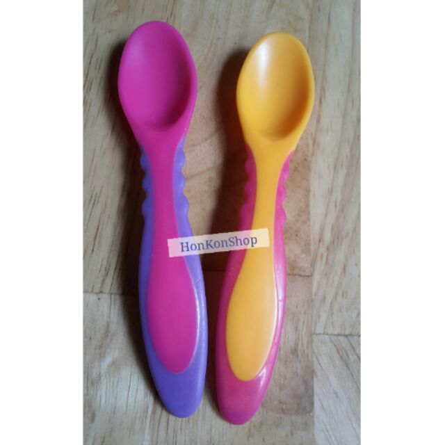 Muỗng nhựa cho bé