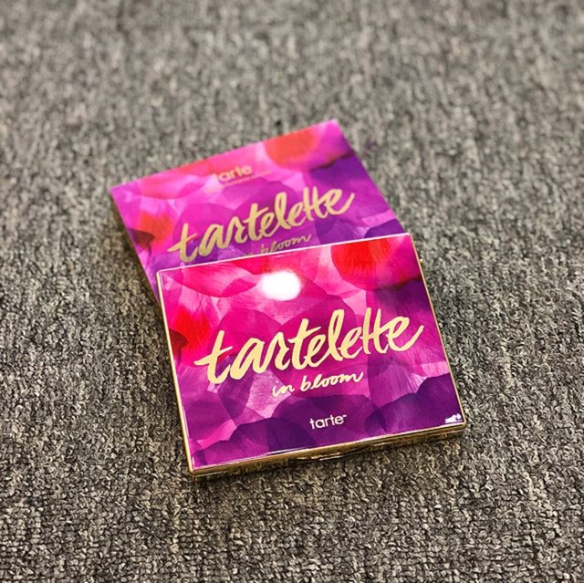 Bảng màu mắt Tarte 12 màu tone nude