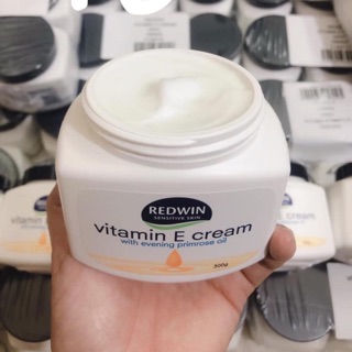 Kem dưỡng da Vitamin E Redwin Úc