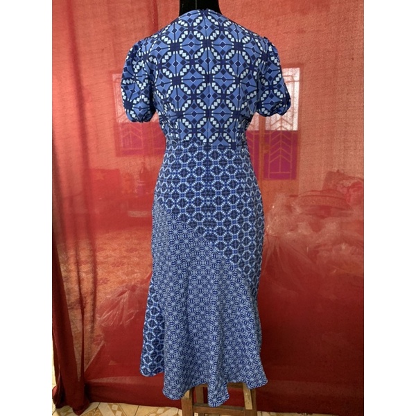 Đầm hiệu sọc xanh tinh tế thanh lịch tôn dáng 99% new