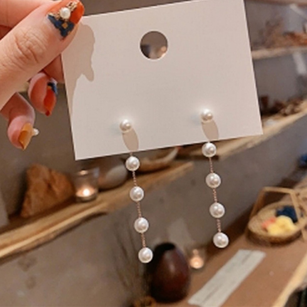 Đôi khuyên tai tua rua đính ngọc trai giả phong cách thời trang cho nữ