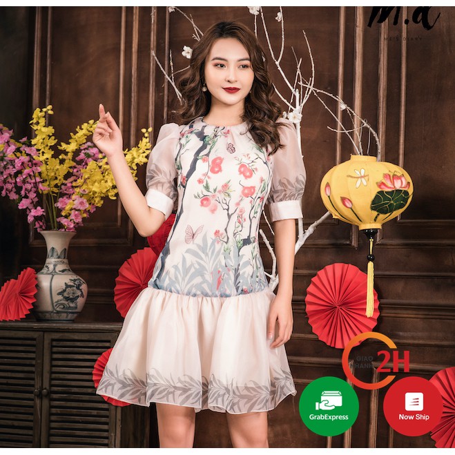 Váy babydoll vải organza, màu be hoạ tiết hoa đào, hàng thiết kế, phom dáng cực chuẩn đẹp