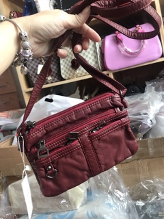 Túi đeo chéo da mềm