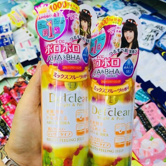 Tẩy da chết Detclear