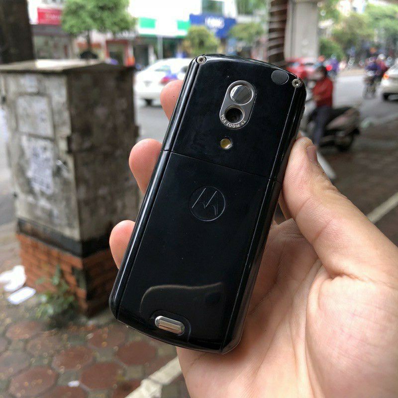 Điện thoại motorola E398 mới nguyên hộp