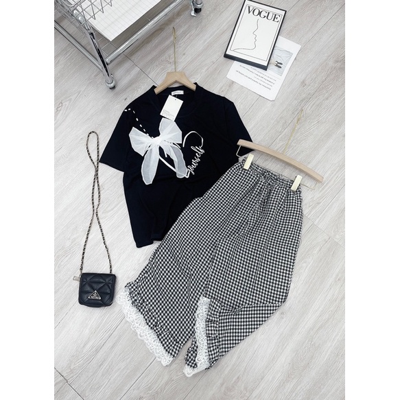 SET ÁO THUN ĐEN TIM BÈO NƠ MIX QUẦN SUÔNG CARO BÈO