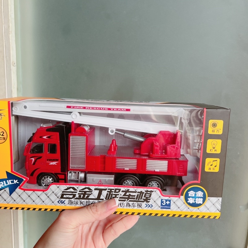 Bộ 4 xe cứu hoả đồ chơi cho bé