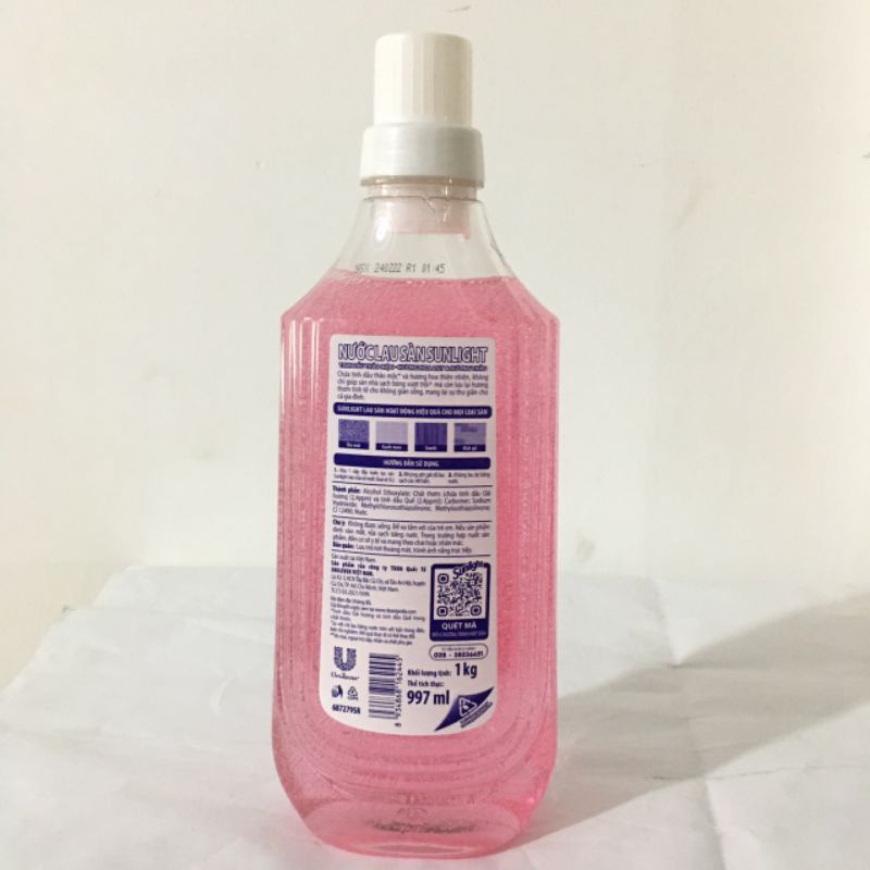 Nước lau sàn Sunlight tinh dầu thảo mộc thiên nhiên chai 1kg