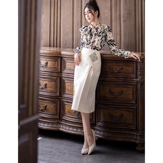 Áo lụa hoa bèo nơ