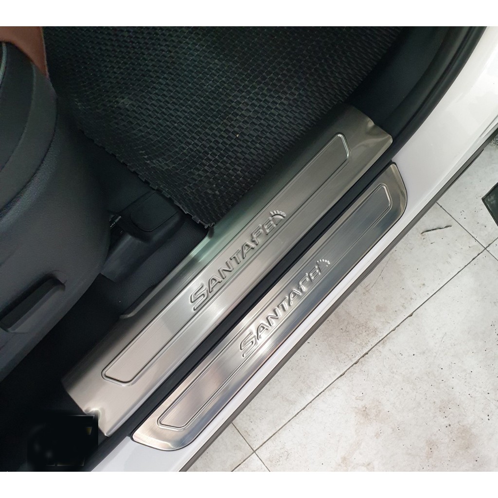 Ốp Bậc Cửa SantaFe 2019 2020 2021 mẫu INOX cao cấp