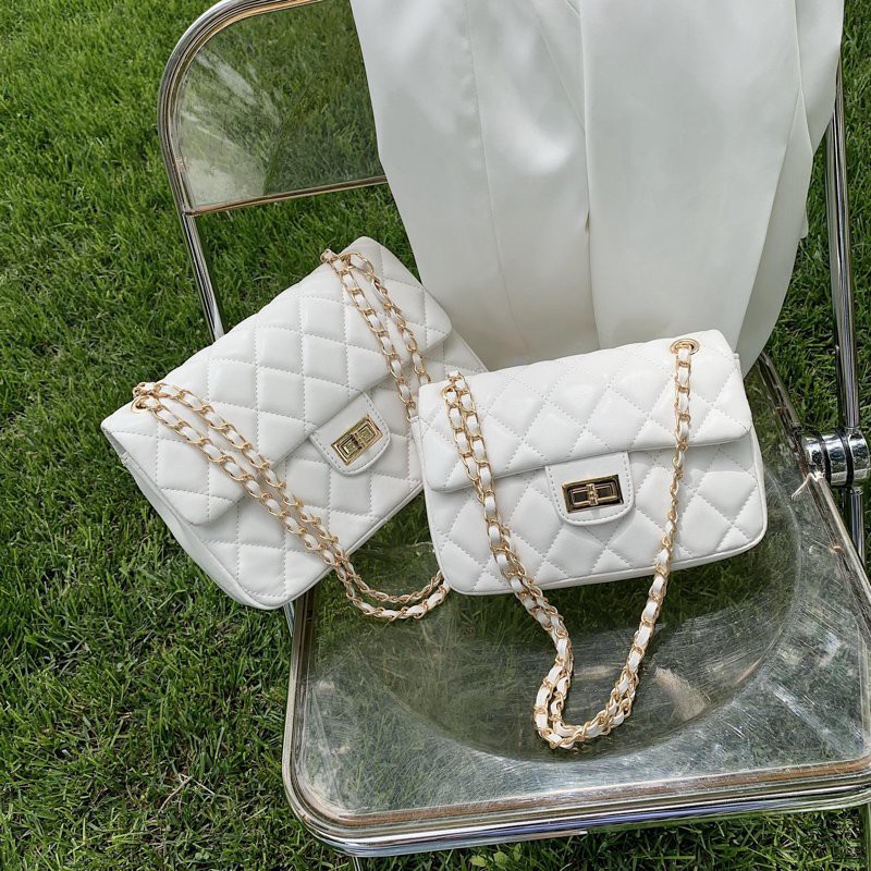 Túi da nữ trần trám khóa ngang - MA199