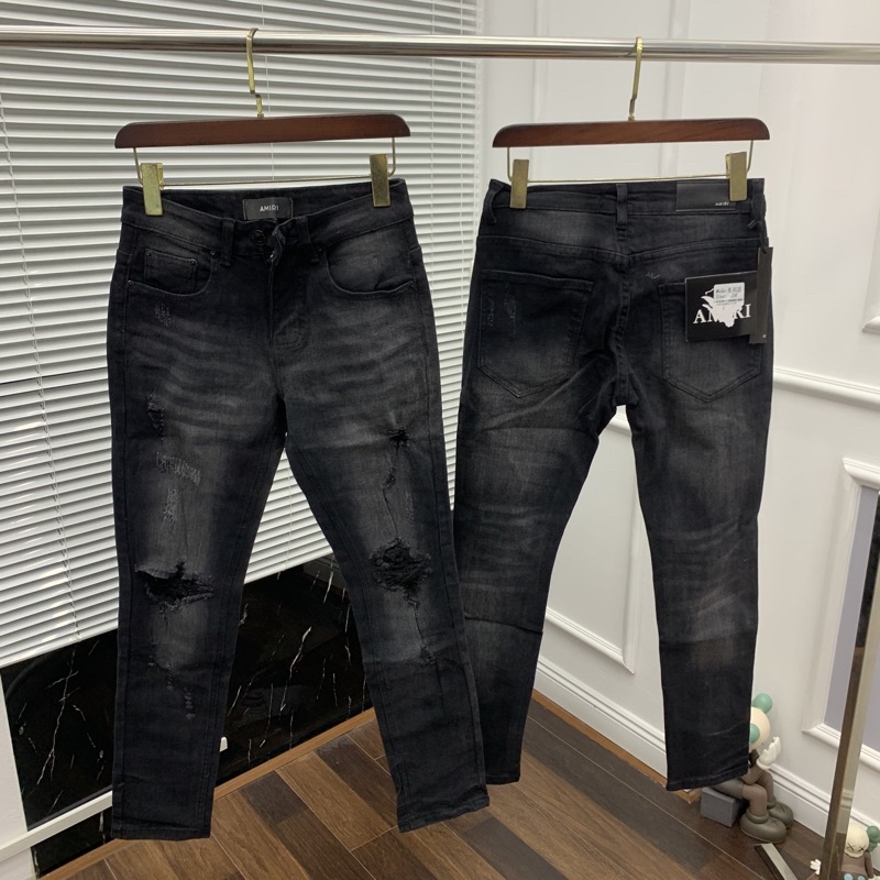 Quần bò Amiri đen mài , quần đen mài hoạ tiết rách nhẹ ở đầu gối