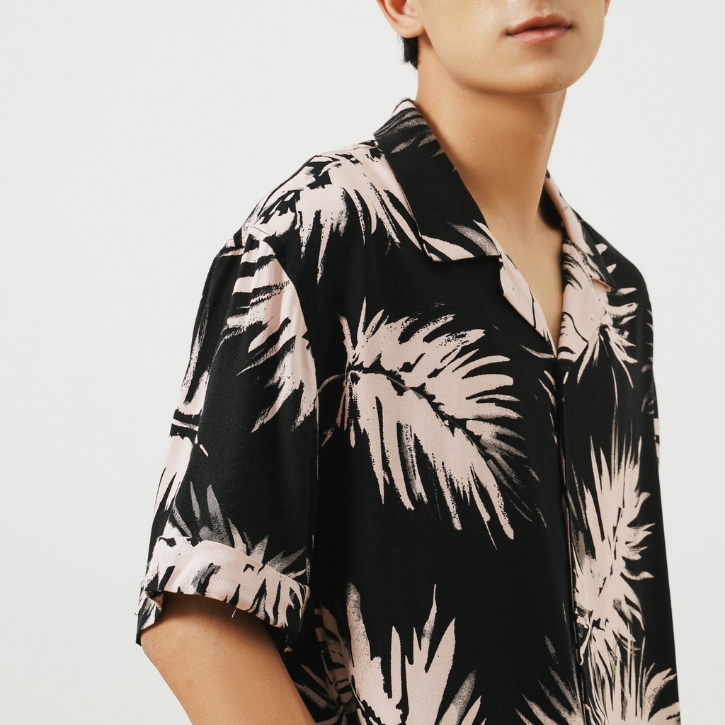 Áo Sơ Mi Cộc Tay Cổ Ve Nam Hoạ Tiết Lá Dừa Hồng UNICUS Dattier Shirt | BigBuy360 - bigbuy360.vn