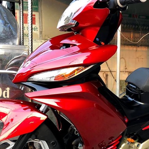 Sơn samurai màu đỏ candy Y138 làm mới đẹp xe bám tốt chống gỉ sét hàng chính hãng