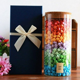 Lọ kèm 666 ngôi sao gấp sẵn đã trang trí