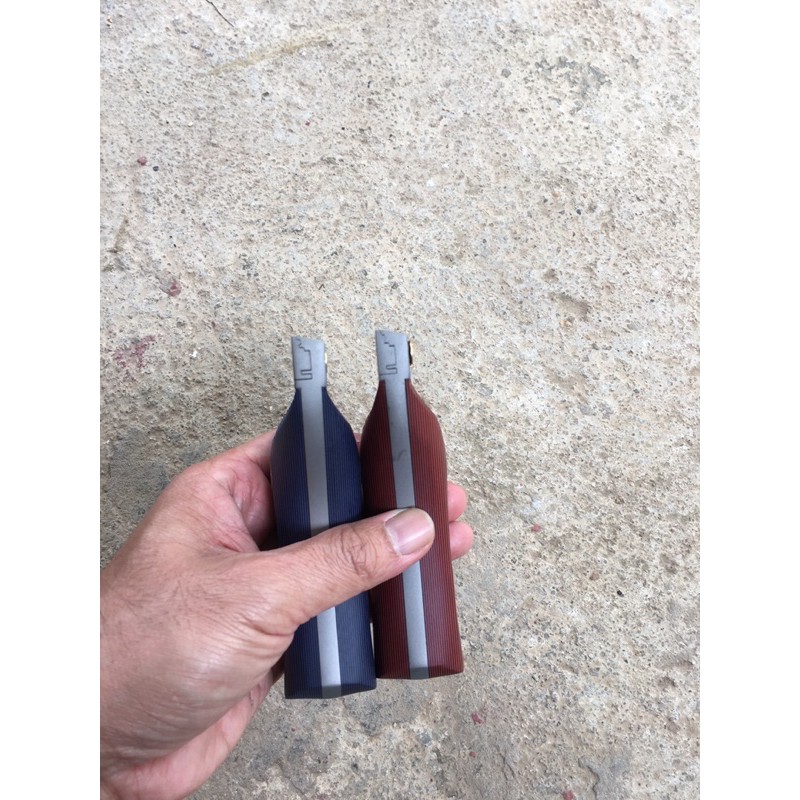 Ná inox ốp G10