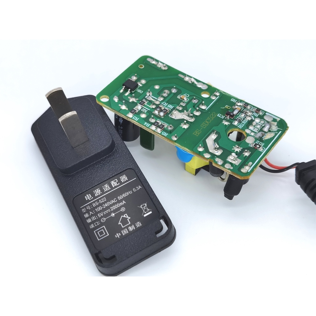 Nguồn 5V-2A đầu nhỏ 3.5 x 1.35 dùng cho camera, wifi