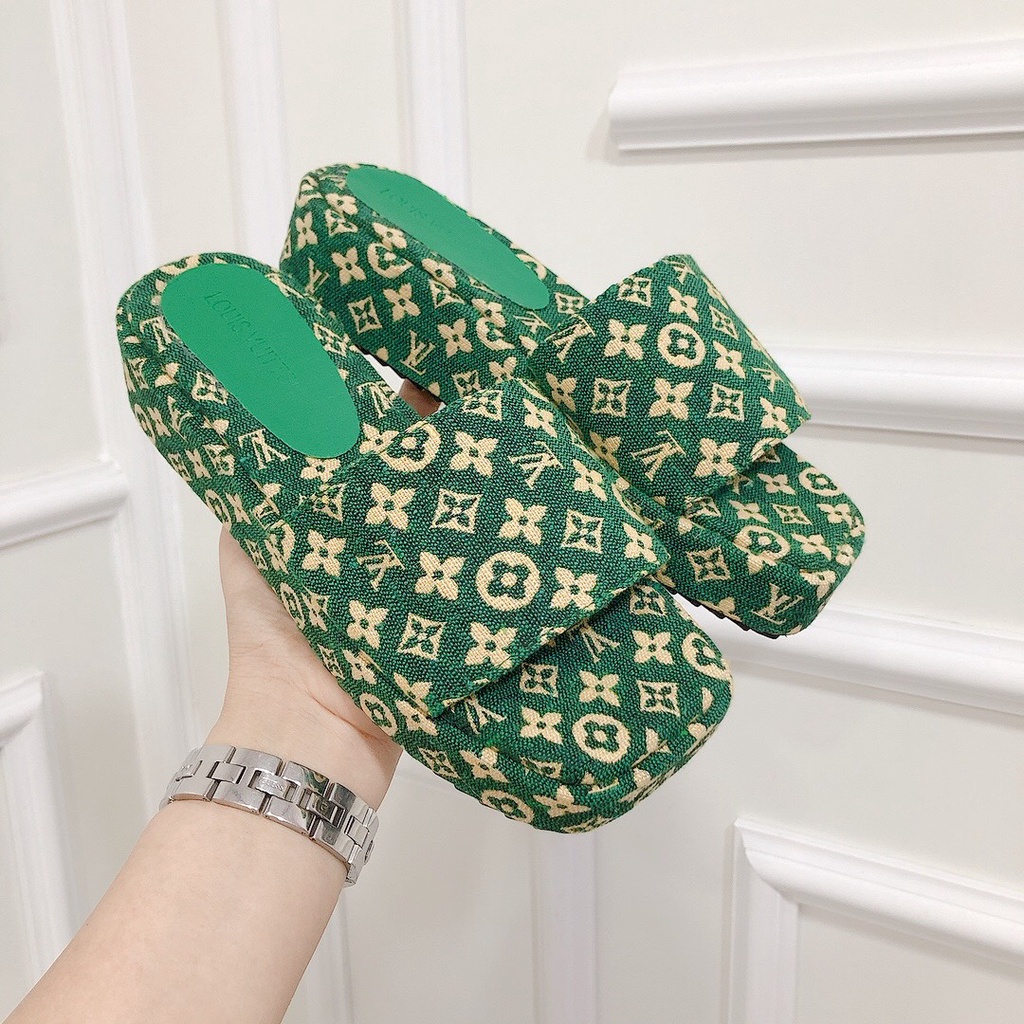 Dép Bánh Mì 3p Bản Ngang Lv [Siêu HOT] Đế Mút Cao Cấp Bọc Chất Canvas Siêu Êm Lên Chân Cực Xinh - Chị Chảnh Store