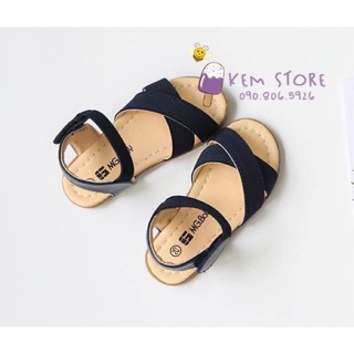 Giày sandal bé gái