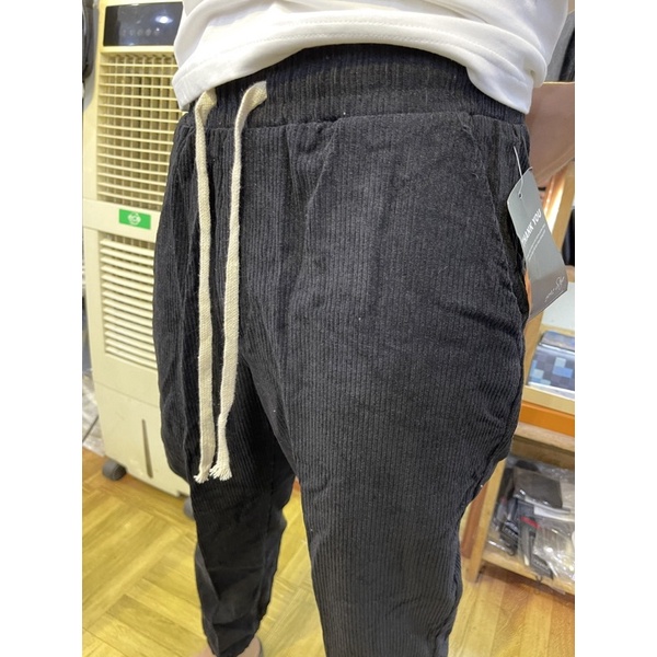 Quần jogger nhung tăm