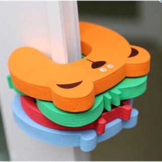 Miếng xốp chặn cửa (giao mầu ngẫu nhiên)