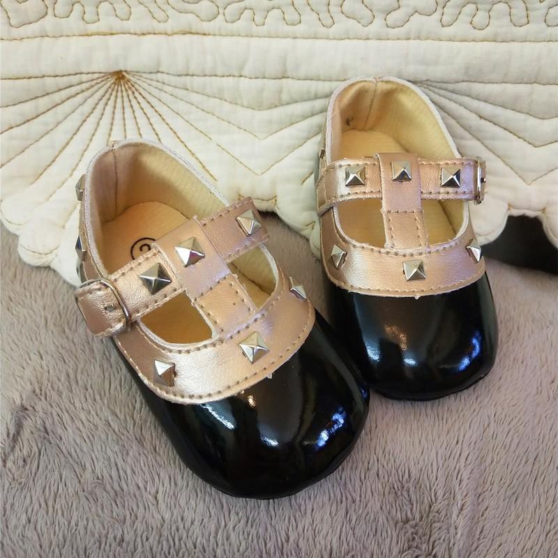 Giày búp bê da PU trang trí đinh tán cá tính sành điệu cho bé gái