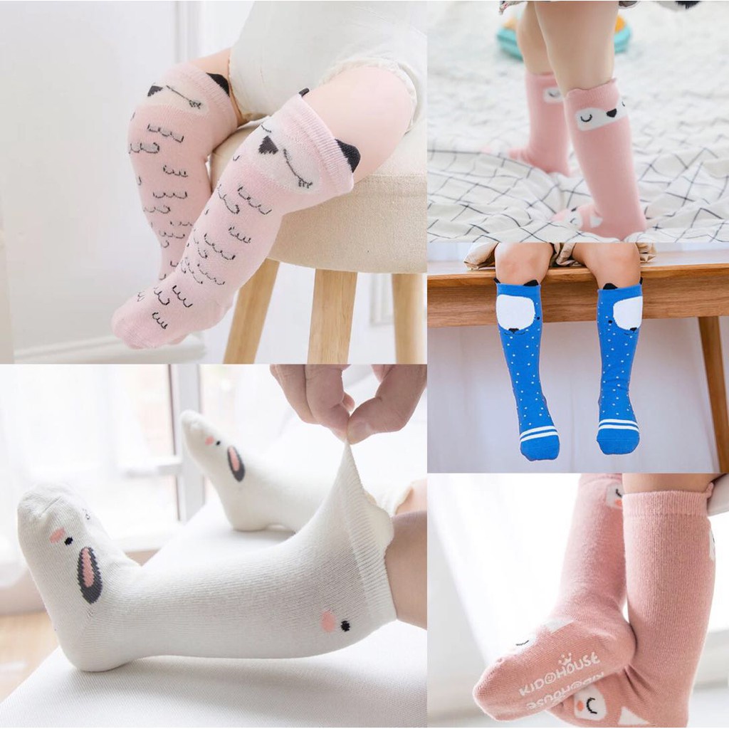Tất Cotton Dài Chống Trượt In Họa Tiết Hoạt Hình Đáng Yêu Cho Bé