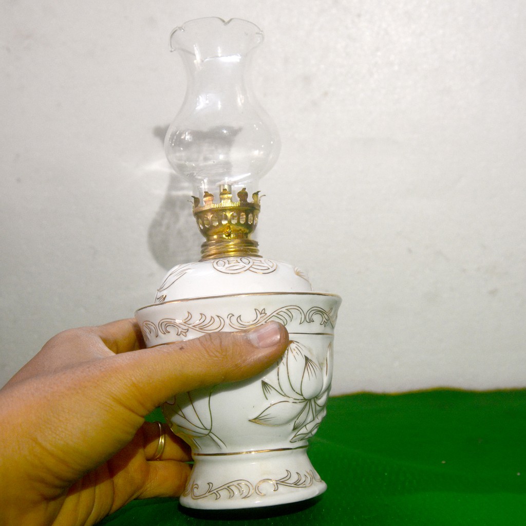 Đèn dầu sứ thờ cúng- -Hoa sen trắng cao 22cm mẫu đẹp