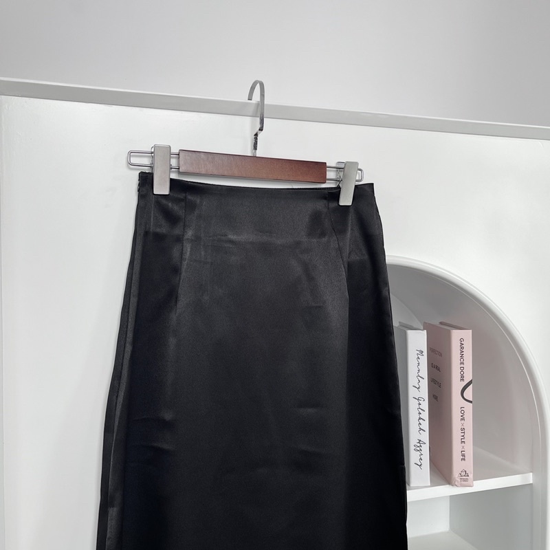 JIKEN SHIRT-CHÂN VÁY PHI MỀM XẺ TÀ