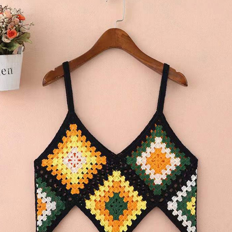 Áo kiểu croptop hai dây dệt kim cổ chữ V sọc hình thoi viền bất đối xứng ôm dáng vừa vặn phong cách boho quyến rũ cho nữ