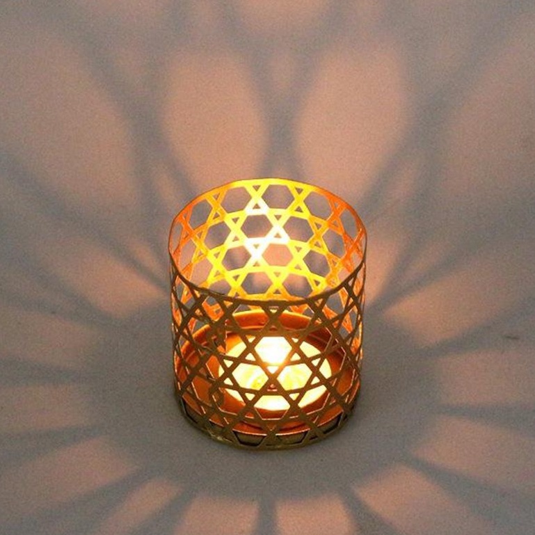 Giá Đỡ Nến Bằng Kim Loại