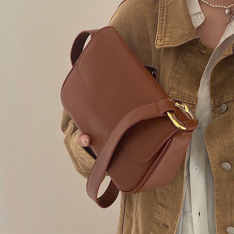 Túi xách đeo vai hình vuông cỡ lớn mềm mại thời trang thu đông 2021