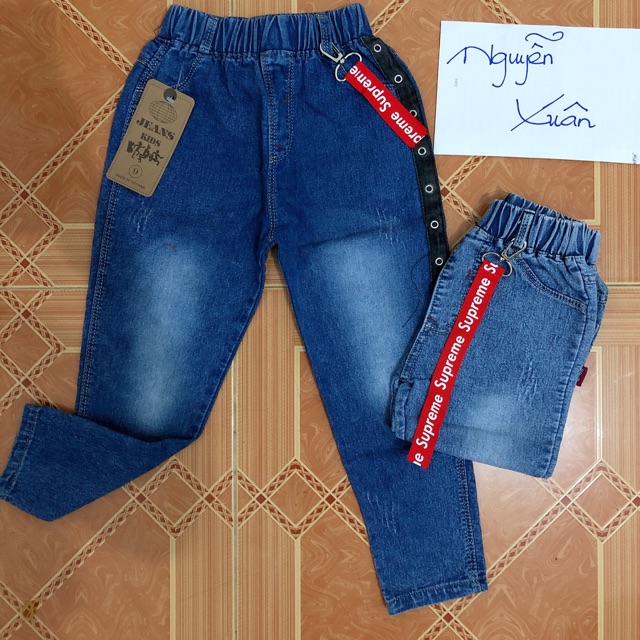 Quần jean cho bé