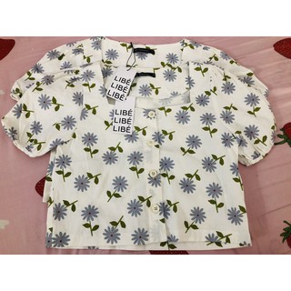 Áo Croptop Libe họa tiết hoa lá