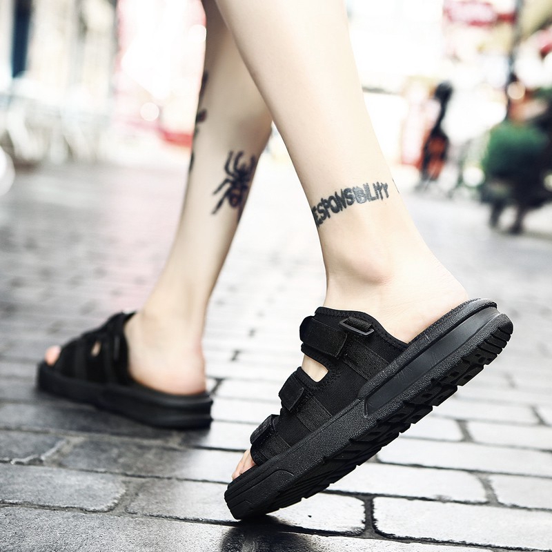 Giày sandals đi biển thời trang cho nam và nữ