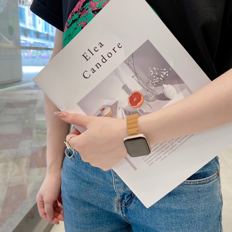 Dây Đeo Đồng Hồ Bằng Silicone Có Nam Châm Cho apple watch 44mm 40mm 41mm 45mm iWatch series 7 6 SE 5 4 3 correa 42mm 38mm
