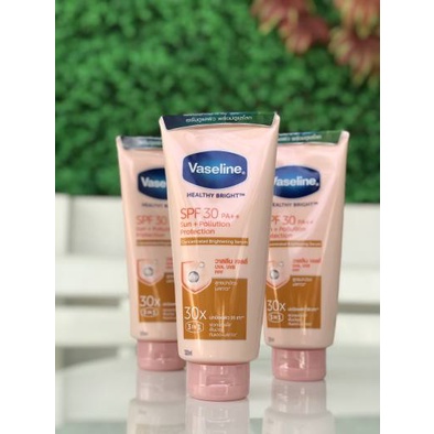 320ml Sữa Dưỡng Thể Trắng Da Vaseline 30X Heathy Bright Sun+Pollution Protection Serum SPF30+ PA++