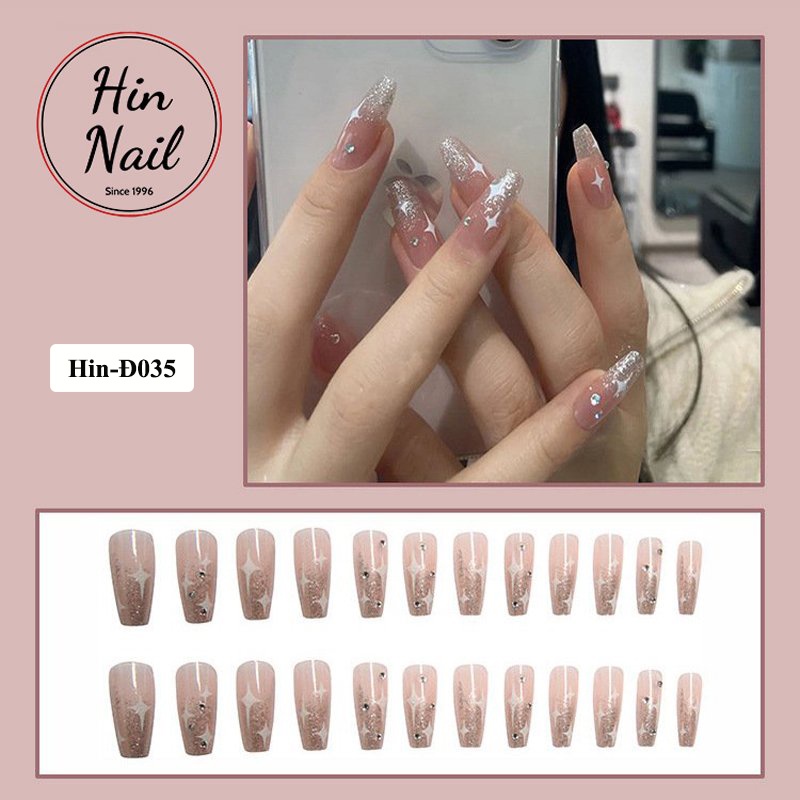 móng tay giả đính đá kiểu dài Hin Nail đính kim tuyến ngôi sao