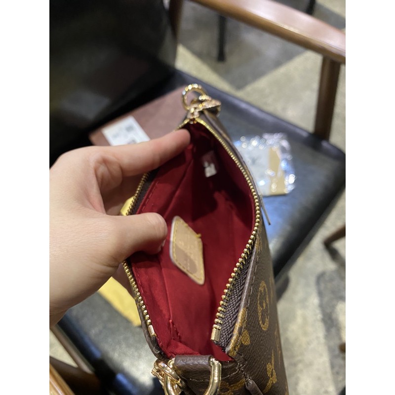 Túi Chữ LL Xích Ngọc Size 18cm Xịn sò | BigBuy360 - bigbuy360.vn