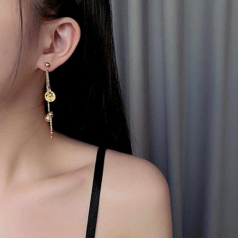 Bông tai Titan nữ không gỉ 18k Mạ vàng Lucky Pumpkin Tua &quot;Fu&quot; khuyên tai dáng dài