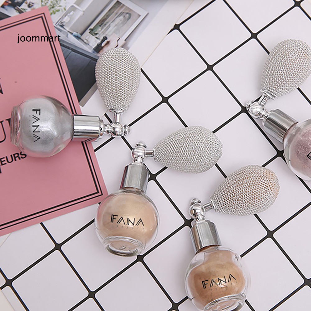 Phấn bắt sáng kim tuyến đựng trong chai xịt túi khí làm đẹp cho nữ hiệu FANA | BigBuy360 - bigbuy360.vn