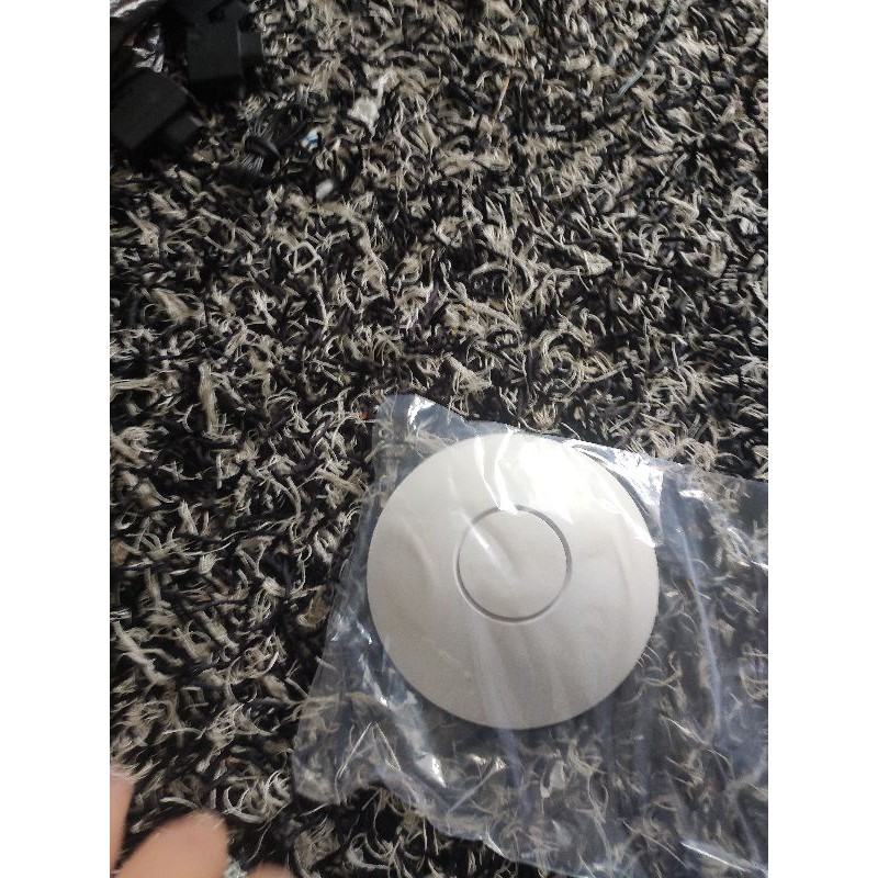 BỘ PHÁT UNIFI AC LR 2 băng tần 100 người dùng hàng 2nd còn mới | BigBuy360 - bigbuy360.vn