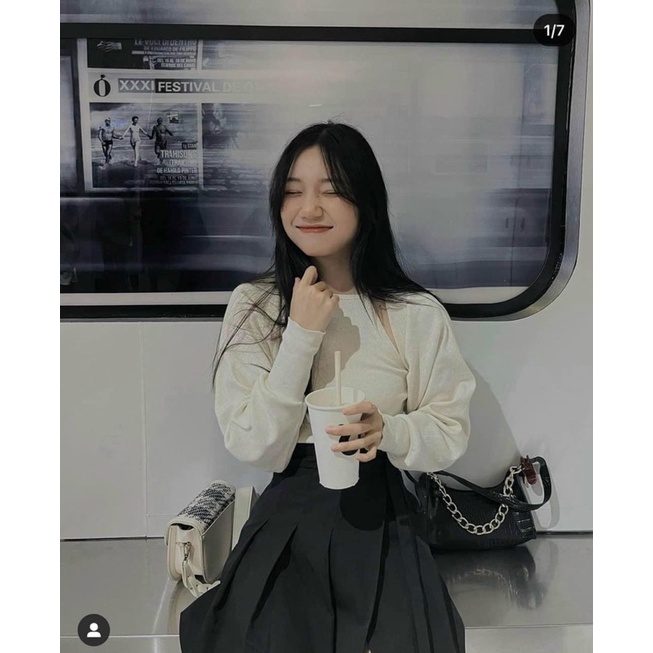 Set yếm trắng đen