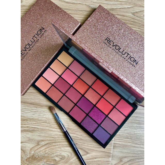 Bảng mắt Make Up Revolution