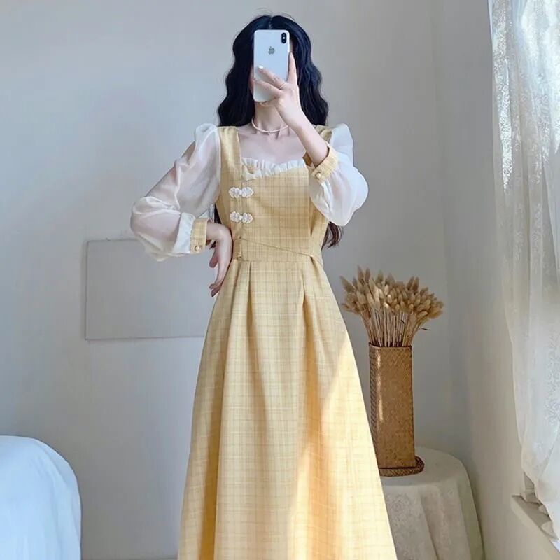 Đầm Cổ Vuông Họa Tiết Sọc Caro Phong Cách Pháp