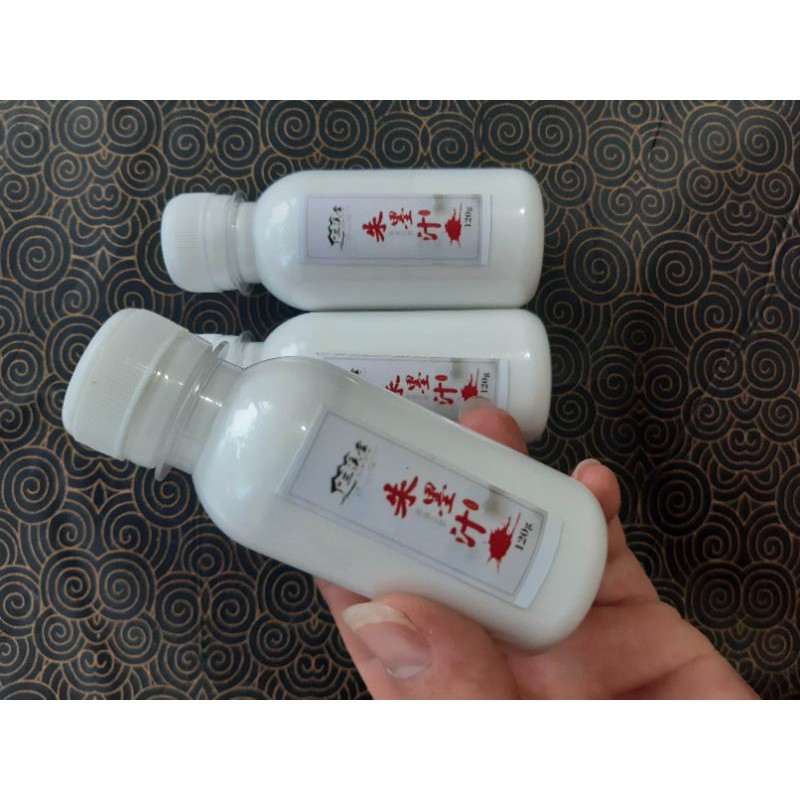 Mực trắng viết thư pháp