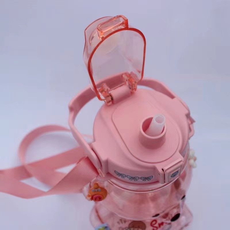 Bình nước nhựa gấu 1000ml kèm tặng hình dán