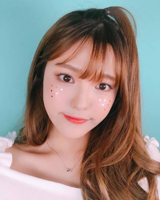 Set 12 Hũ Glitter Nhũ Kim Tuyến Kira Kira Makeup Lấp Lánh Phong Cách Hàn Quốc - VANI STORE | BigBuy360 - bigbuy360.vn